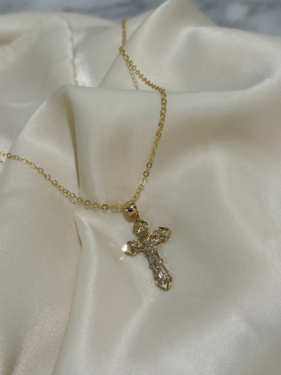 14K ICONIC GLORY CROSS