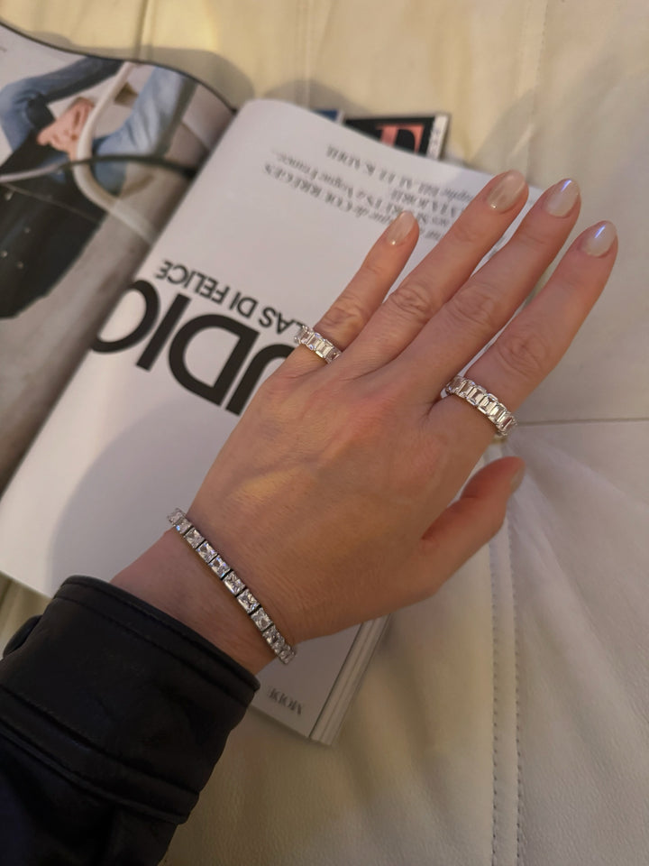 PURE RADIANCE TENNIS BRACELET