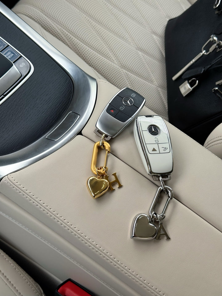 METALLIC LOVE HARDWARE KEYCHAIN