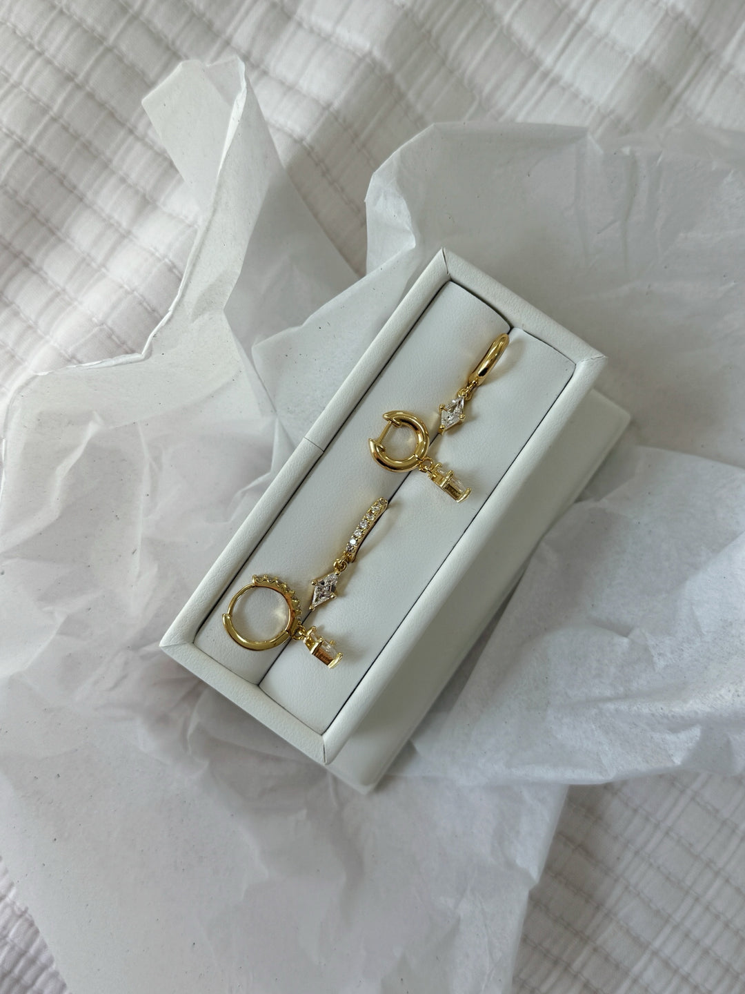 DIAMOND DUST EARRINGS