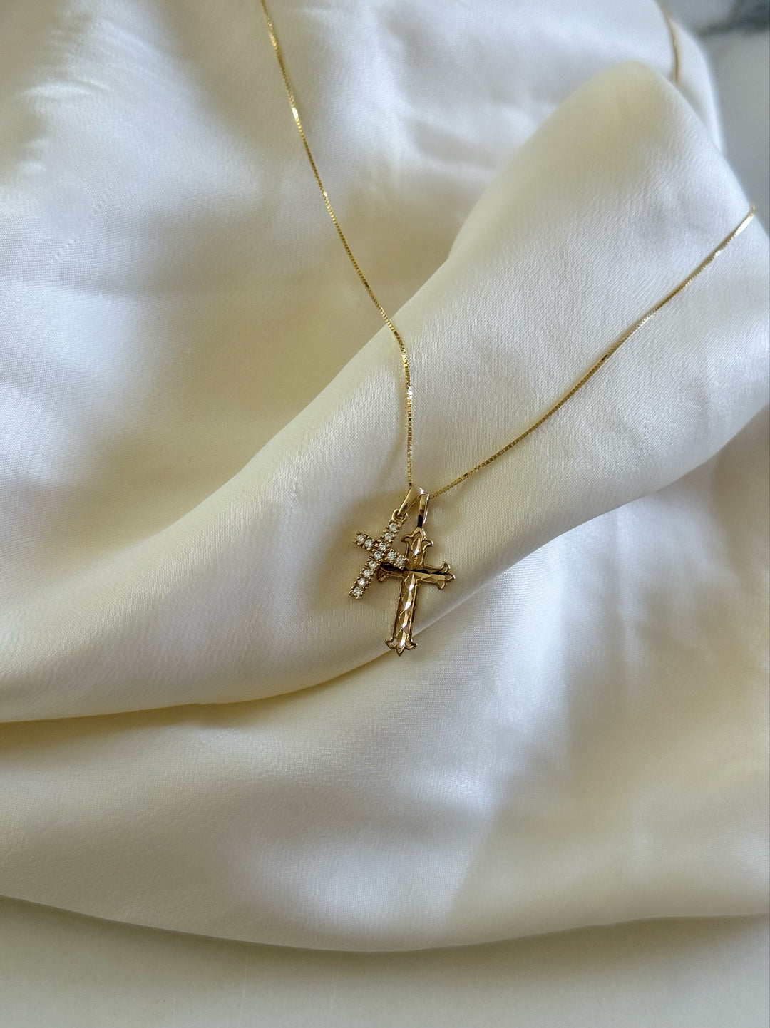 14K REFLECTION CROSS