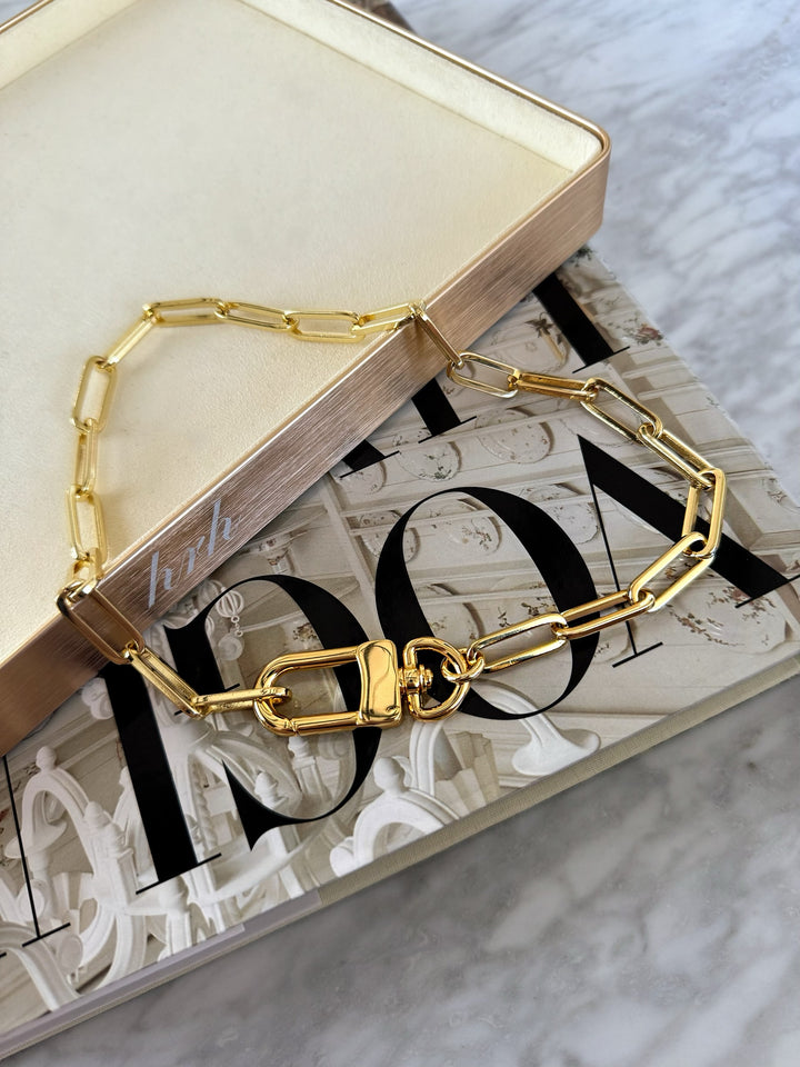 LUXURY LOVE CHAIN