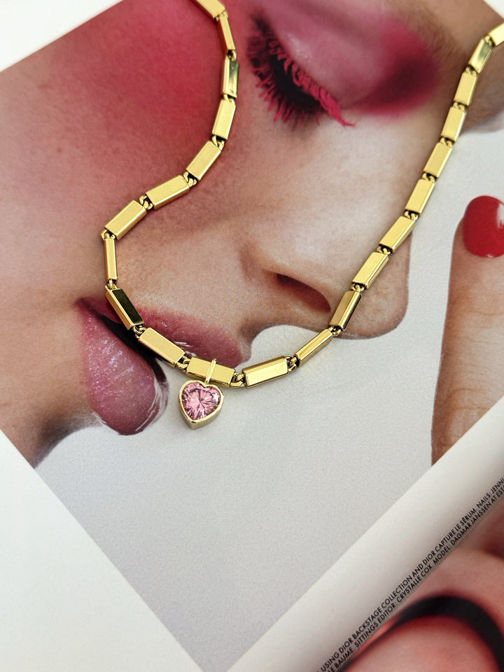 ROSE ÉCLAT NECKLACE