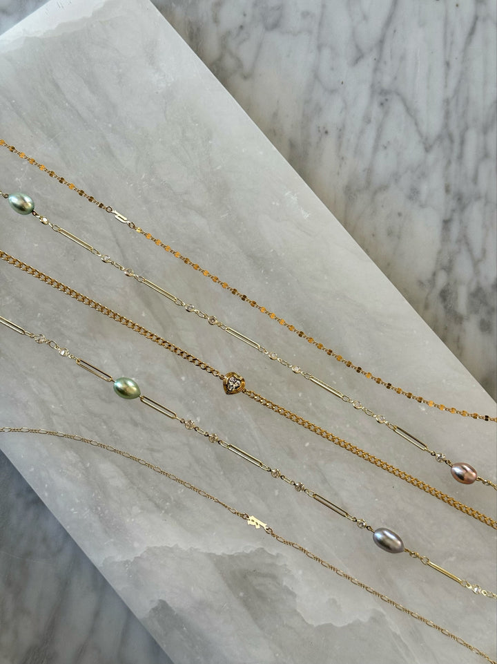 CHÉRIE PEARL CHAINS