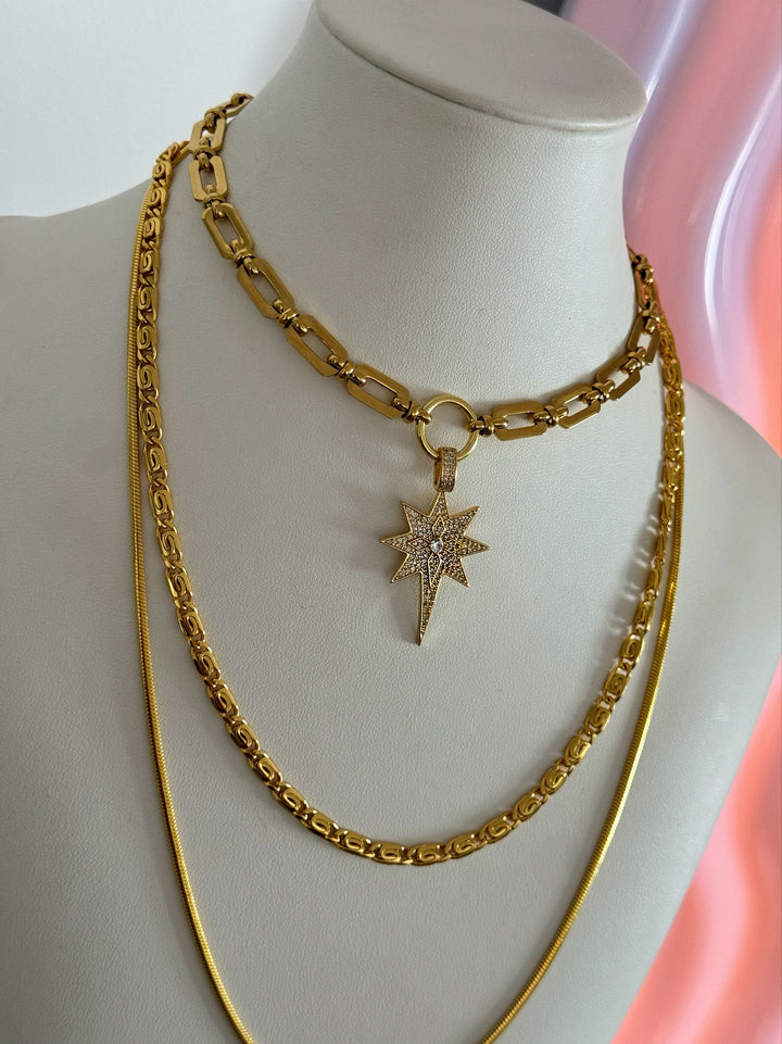 GRAND NORTH STAR NECKLACE