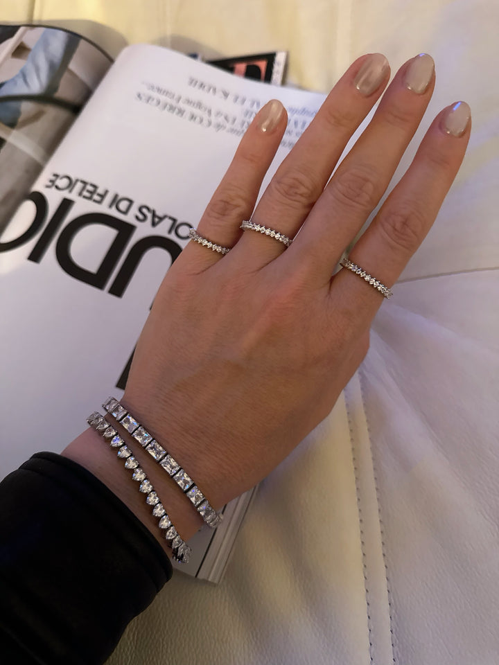 ENDLESS TWINKLE BANDS (925 STERLING SILVER)