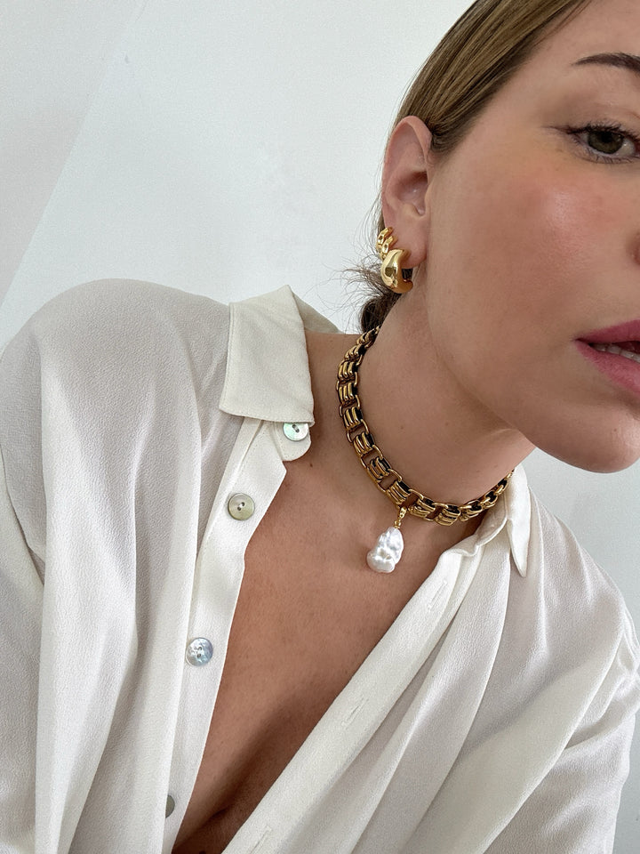 JOLIE LAYERING HOOPS (COMES W/ 2 PAIRS)