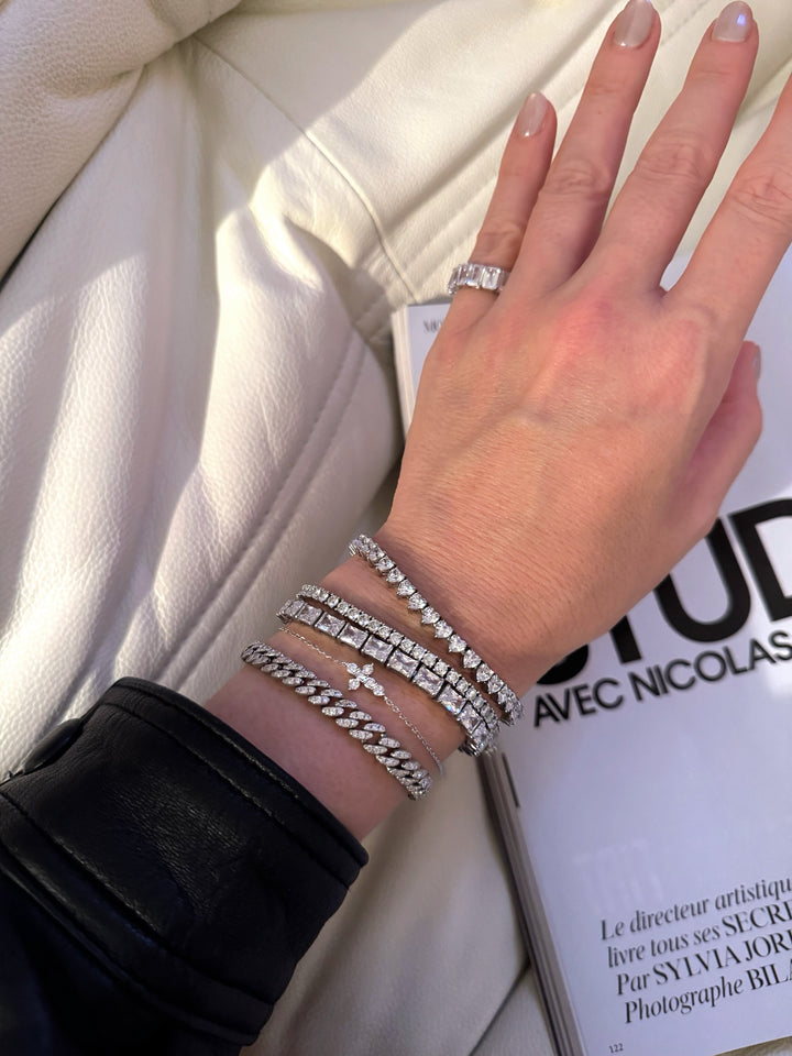 ANGEL CROSS BRACELET (925 MOISSANITE)