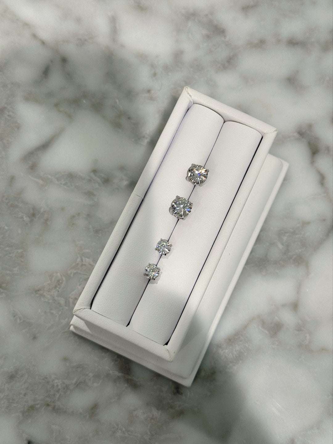 LUXE DREAM STUDS (925 MOISSANITE)