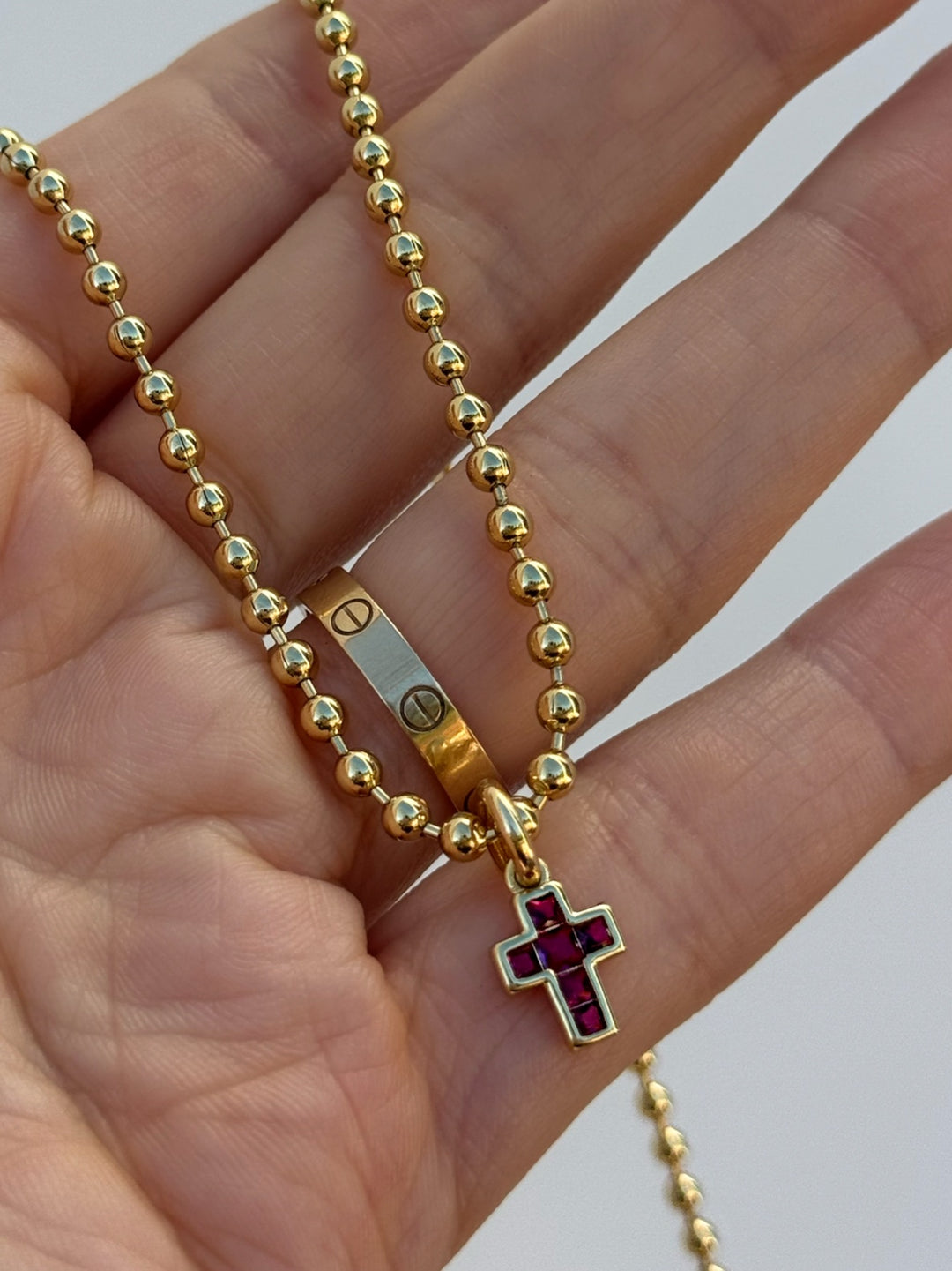 PETITE CERISE CROSS