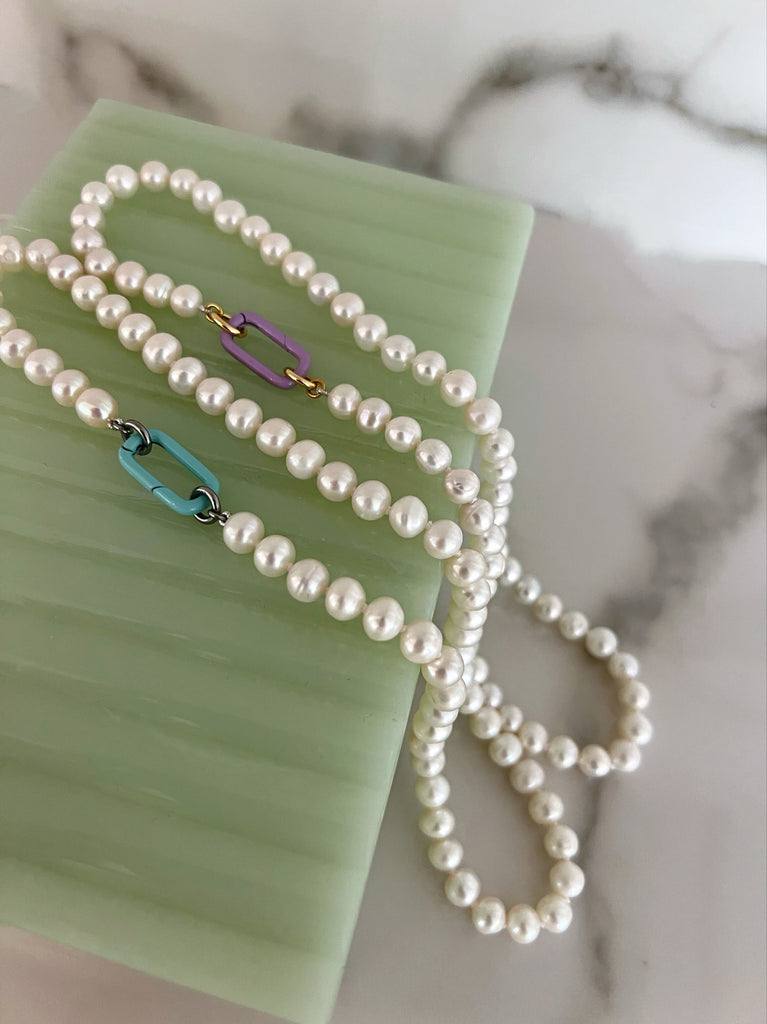 BEACH CLUB LAYERING PEARLS