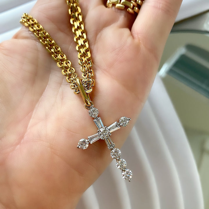 LUCE JEWEL CROSS NECKLACE