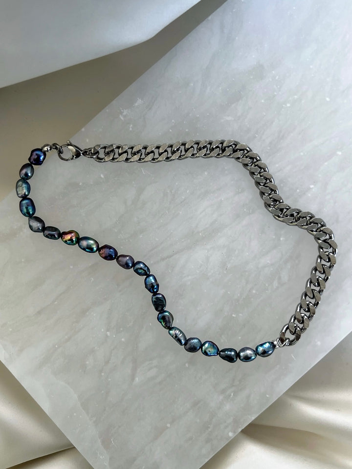 LUNA PEARL CHAIN